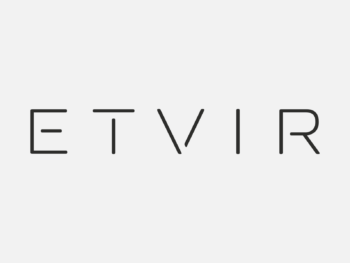 Logo ETIVR in Farbe auf grauem Hintergrund