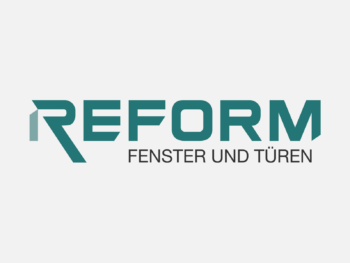 Logo Reform in Farbe auf grauem Hintergrund