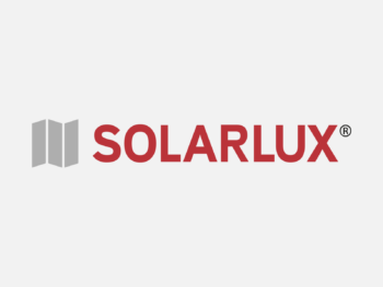 Logo SOLARLUX in Farbe auf grauem Hintergrund
