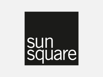 Logo SunSquare in Farbe auf grauem Hintergrund