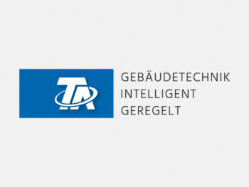 Logo Technische Alternative in Farbe auf grauem Hintergrund